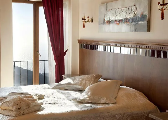 Kayalar Terrace Boutique Sazlı